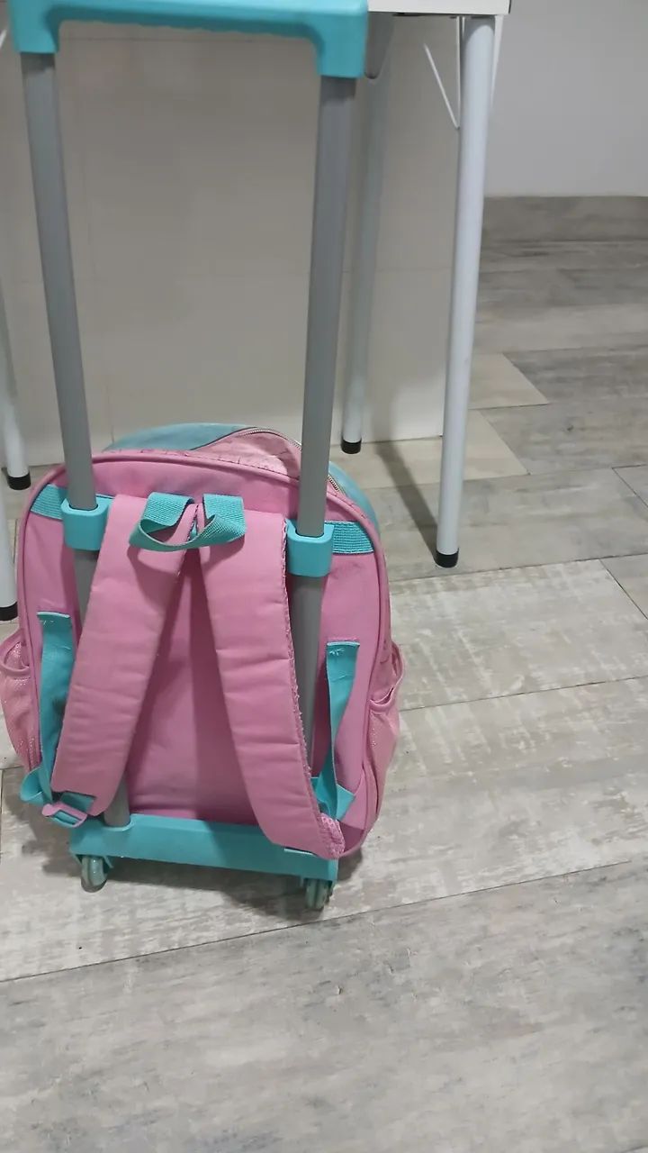 Mochila com rodinhas Sereias  - Foto 4