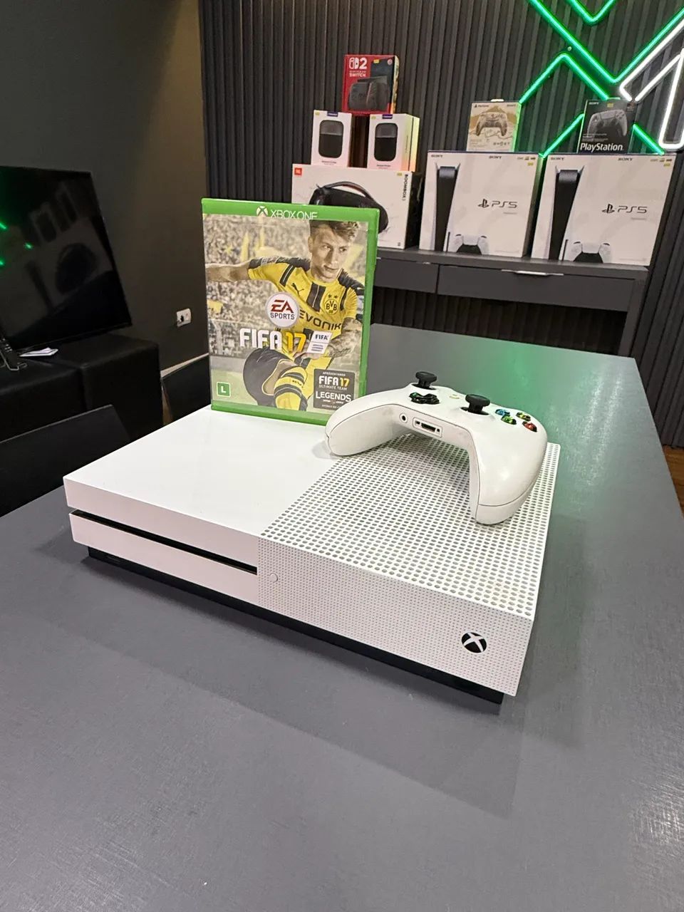 Xbox one s com garantia - levamos até você 
