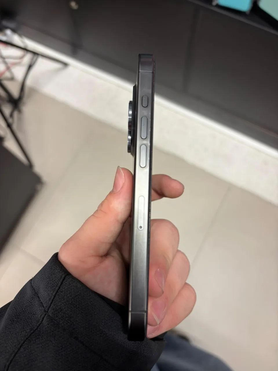 Iphone 15 Pro (85% de bateria) - Foto 5