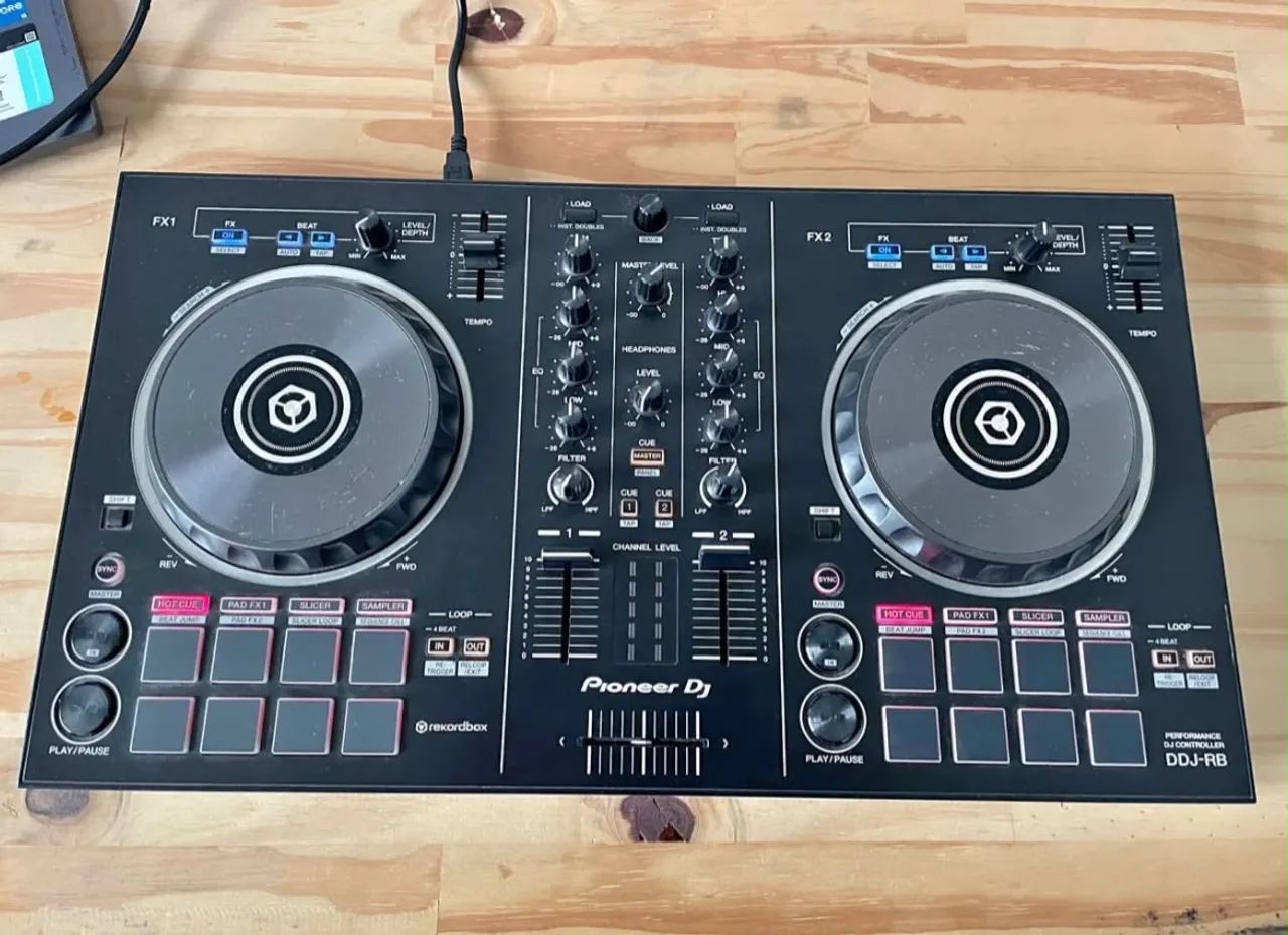 DDJ RB 200