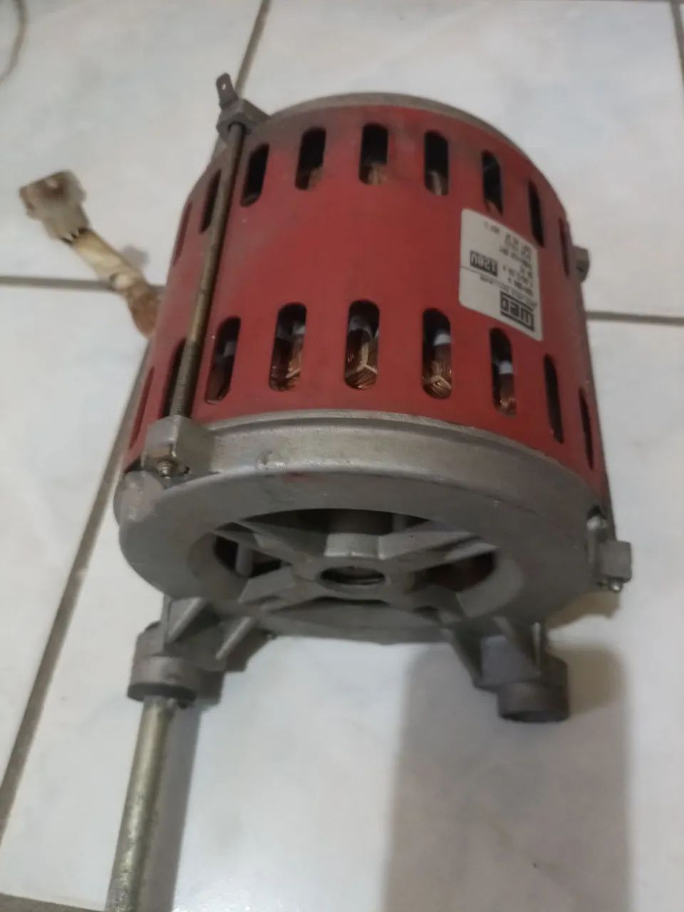 Vendo motor de máquina de lavar enxuta 
