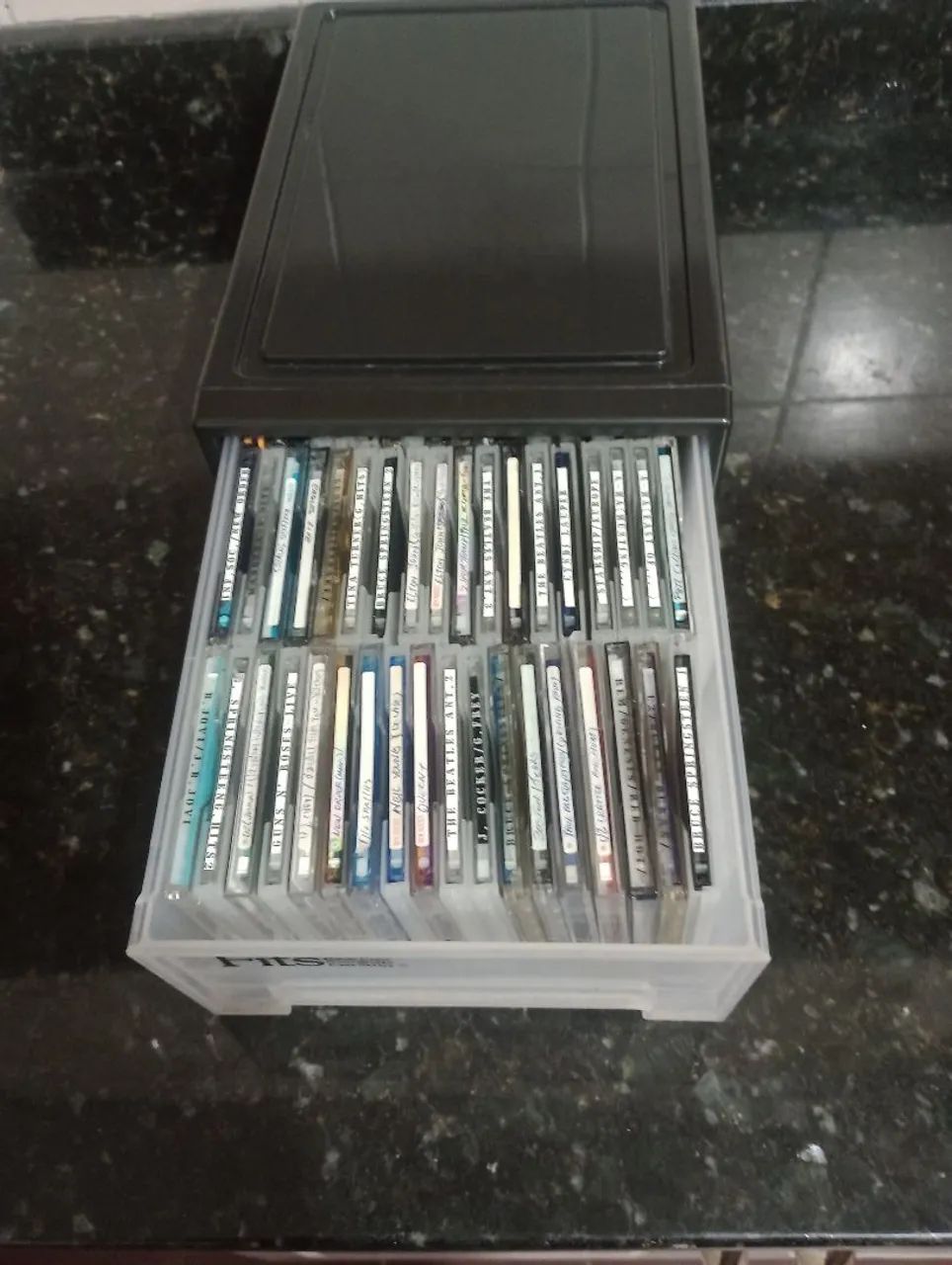 Lote 112 MDS (mini Discs) + caixas de armazenamento - Foto 2
