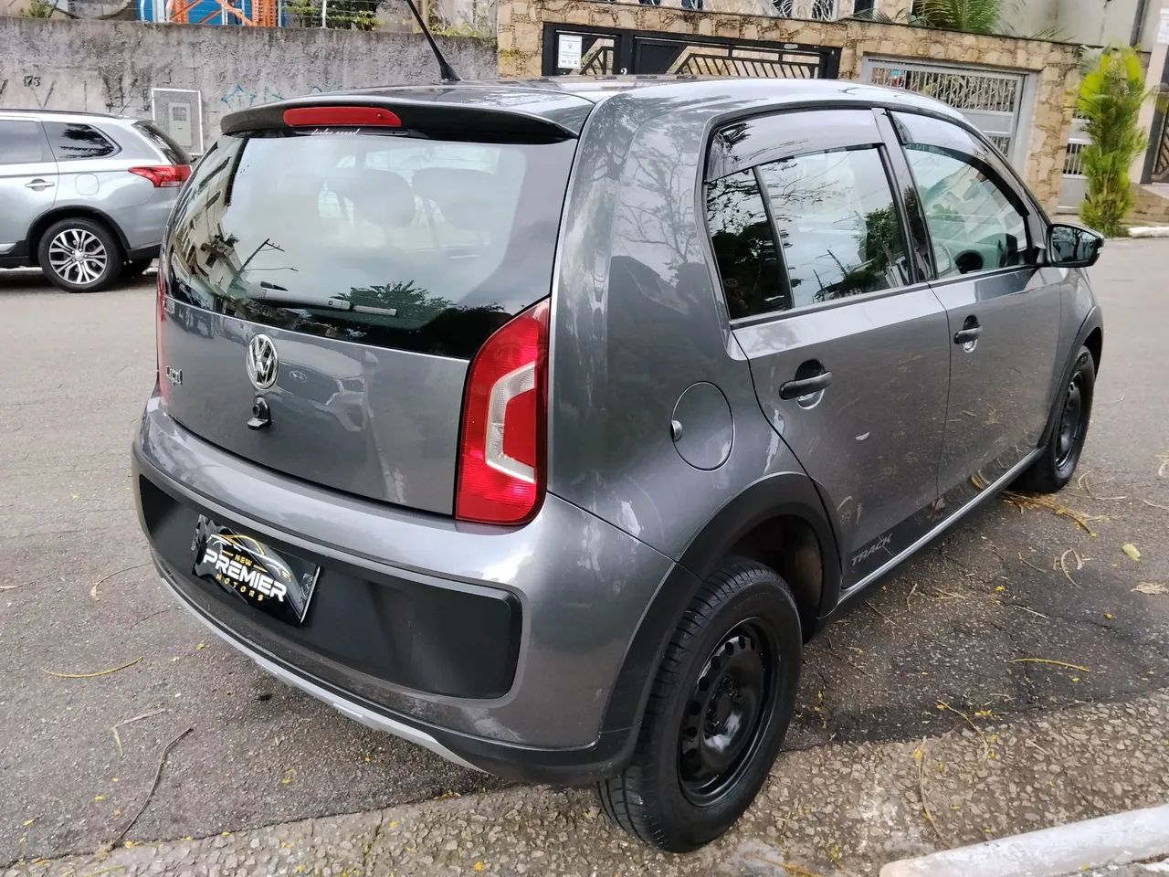 Volkswagen up! track 1.0 Total Flex 12V 5p, foto 5 de 13