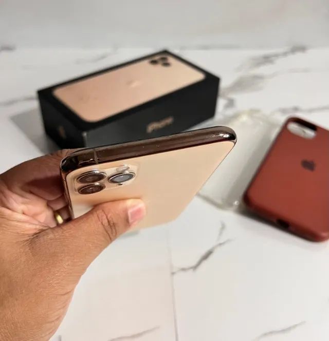 iPhone 11 Pro Max Gold - Foto 2