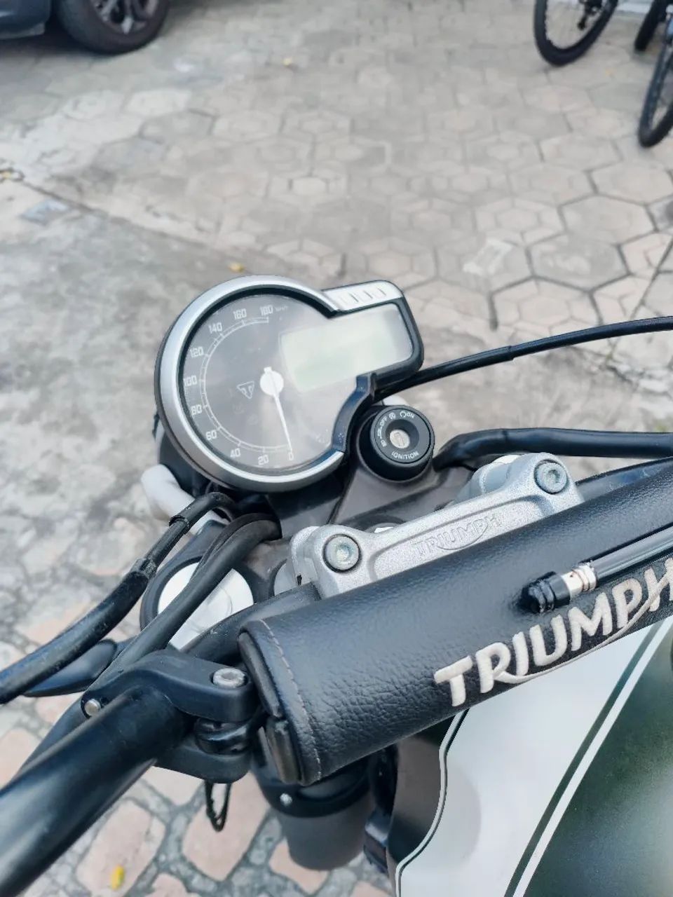 Scrambler 400x - Foto 5