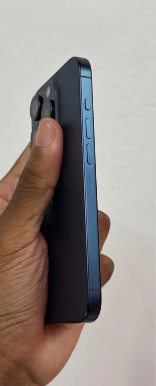 iPhone 15 pro - Foto 2