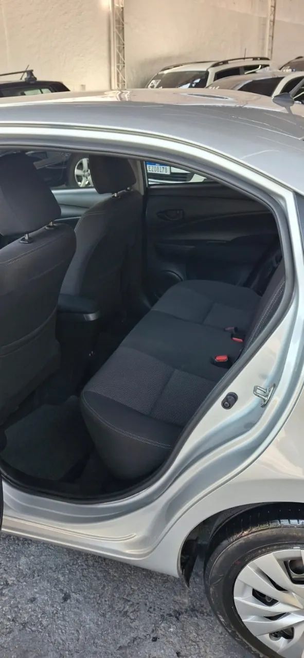 Toyota Yaris XL Sedan 1.5 Flex 16V 4p Aut., foto 9 de 10