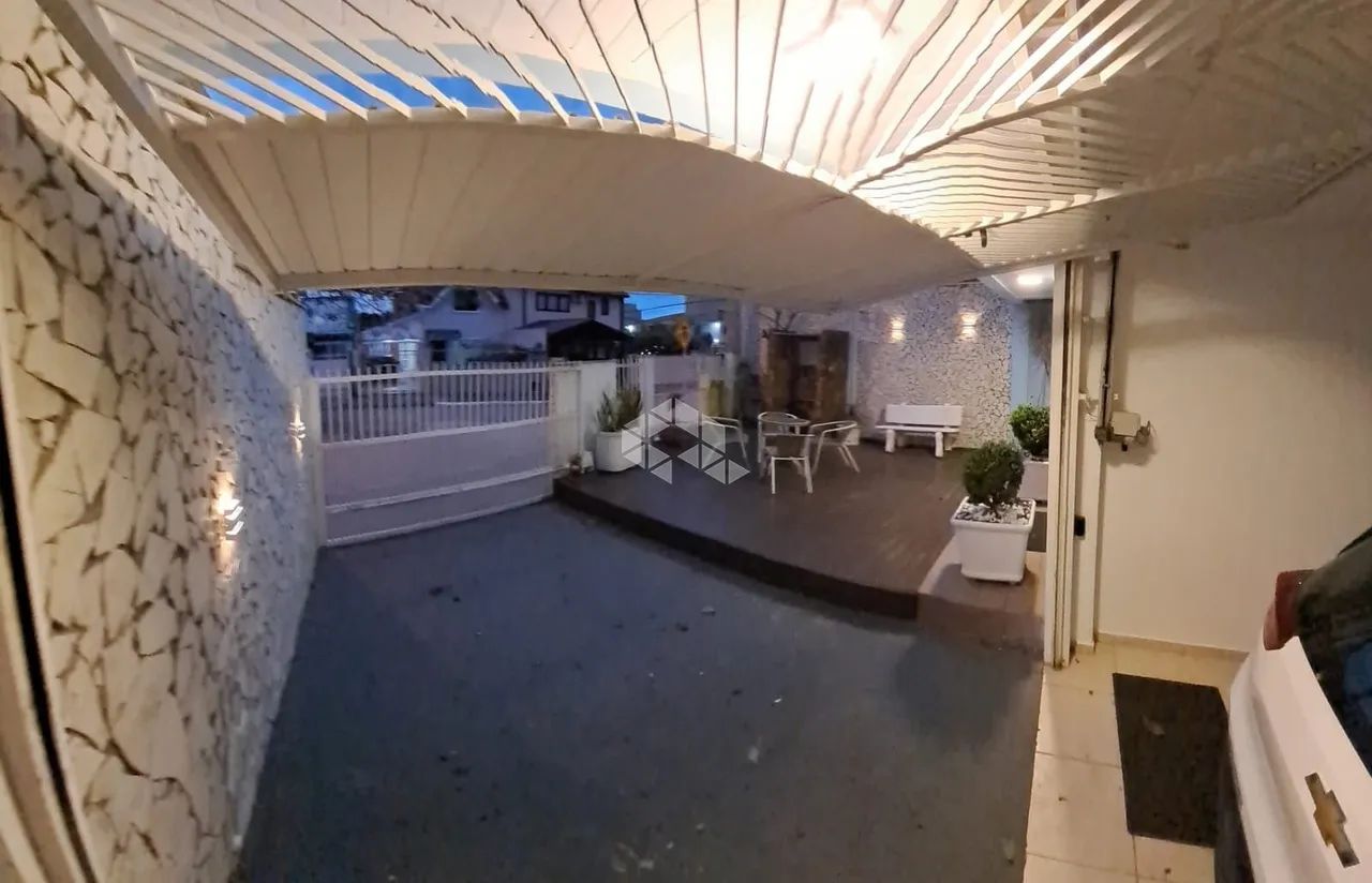 Casa de 3 Pavimentos, Solarium e Terraço Panorâmico - Foto 3