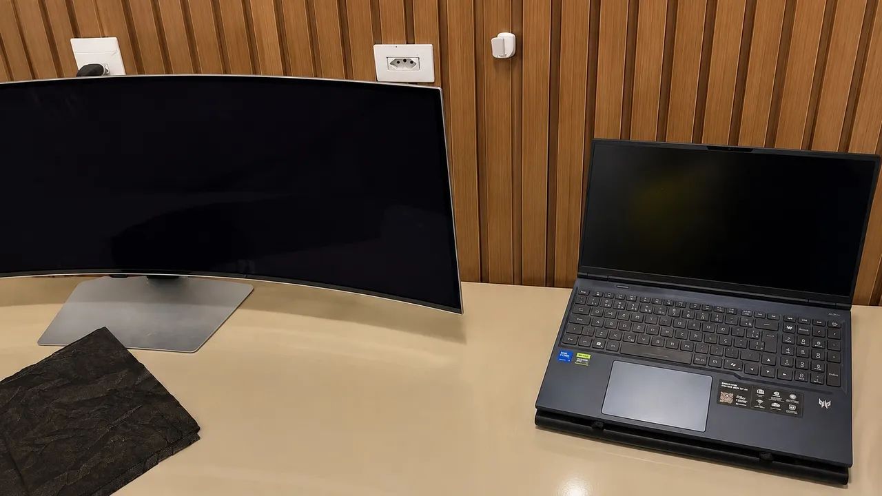 Monitor Oled Samsung G9 - Foto 2