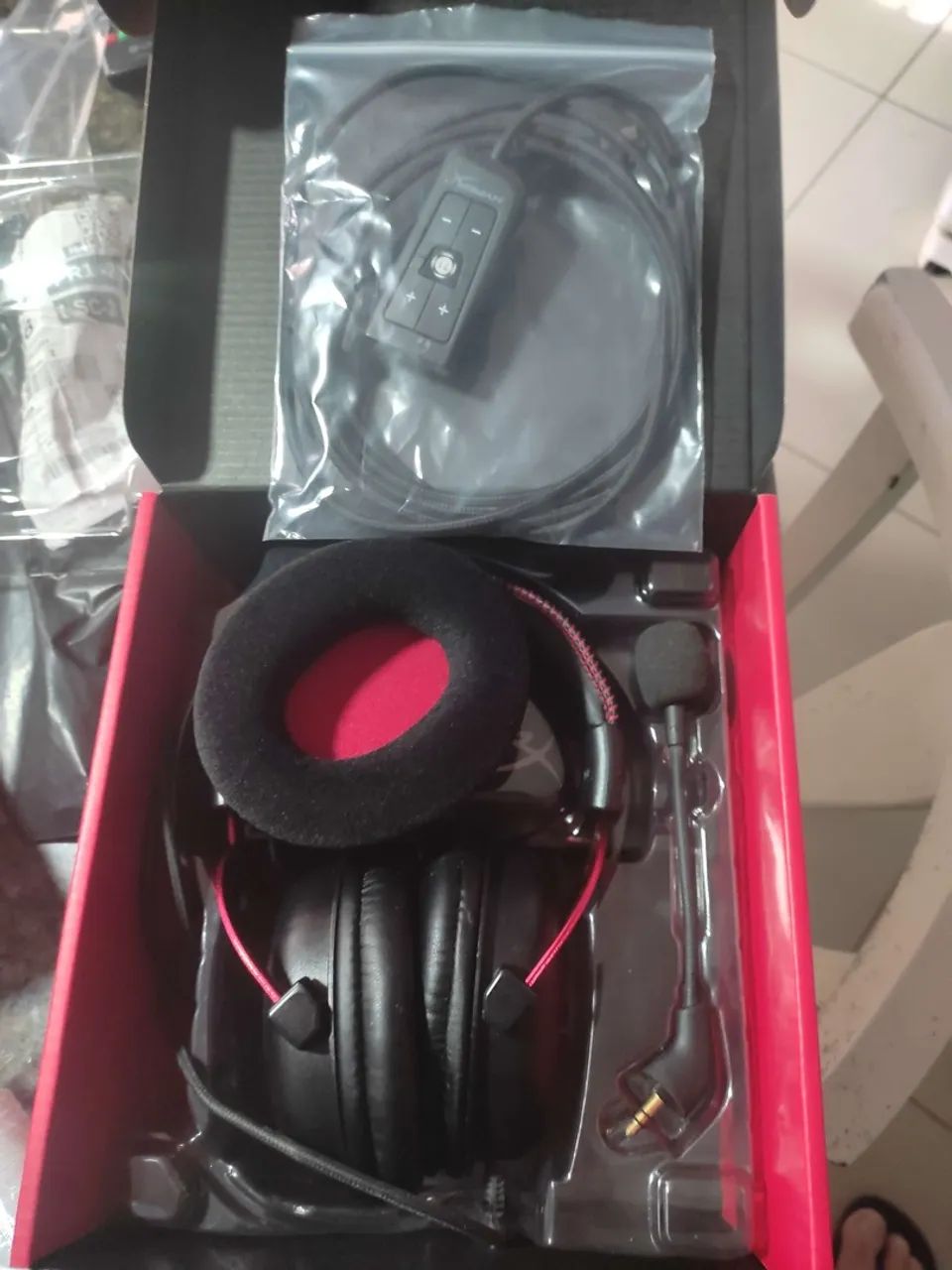 Headset Hyperx Cloud II 7.1 com placa NOVO - Foto 3