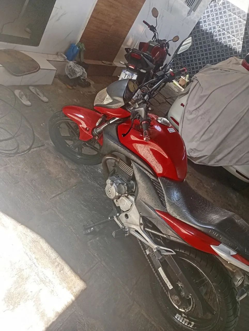 CB 300R conservada - Foto 3