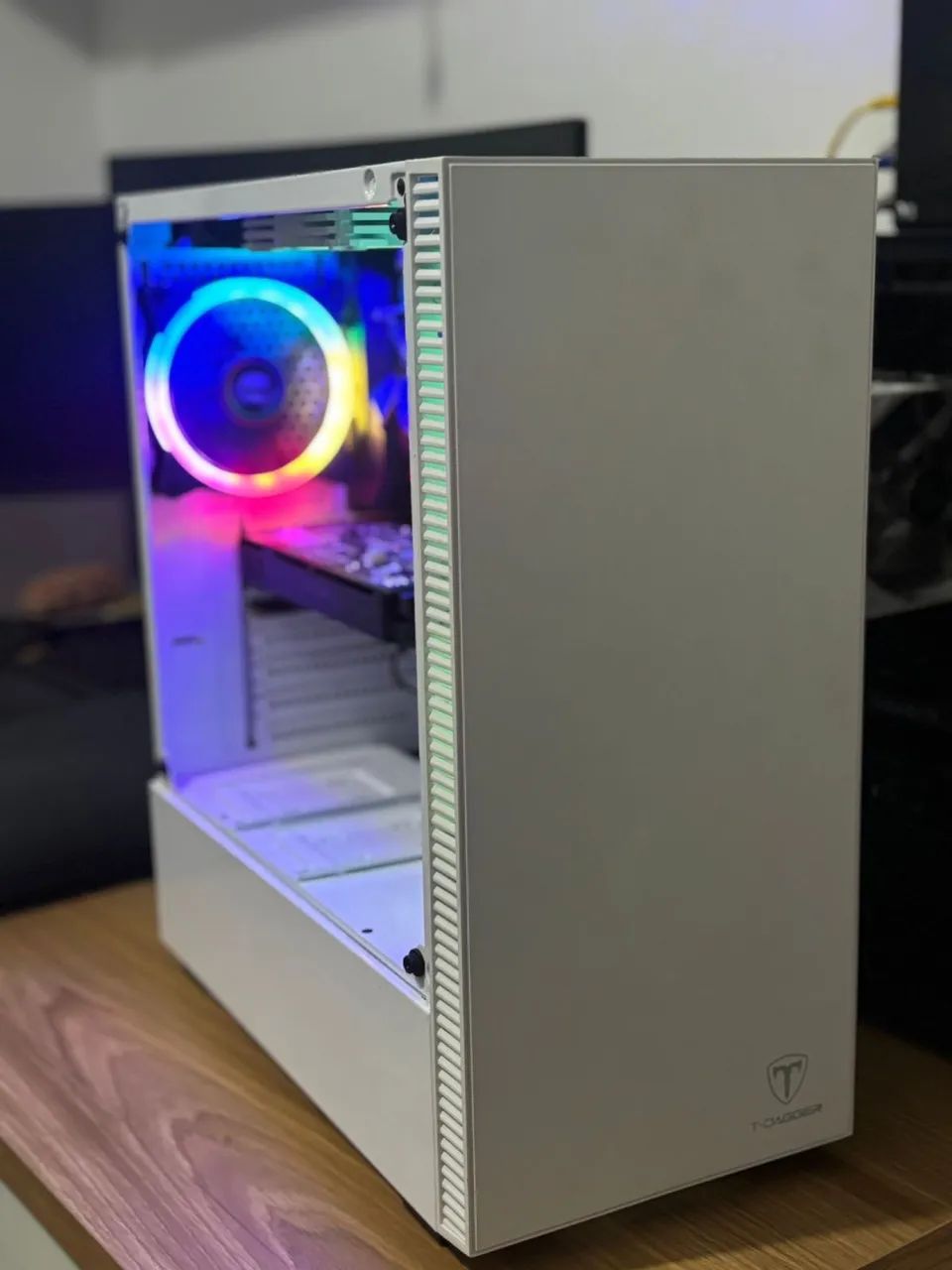 Computador Gamer i5 9400F 16GB DDR4 3200 512GB M.2 + GTX 560