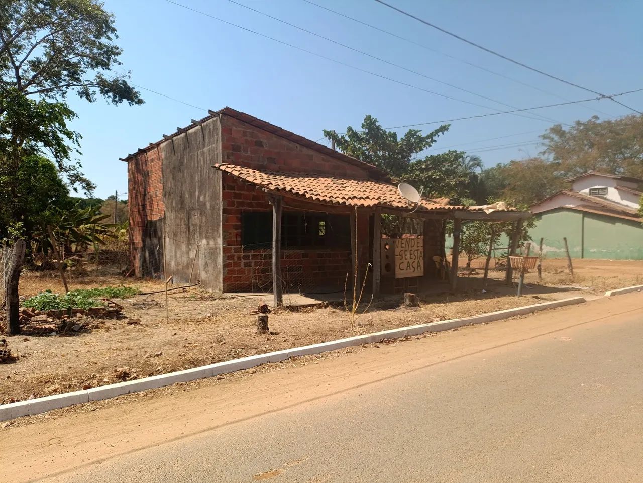 Vende-se casa com lote (terreno 13x20) - Foto 2