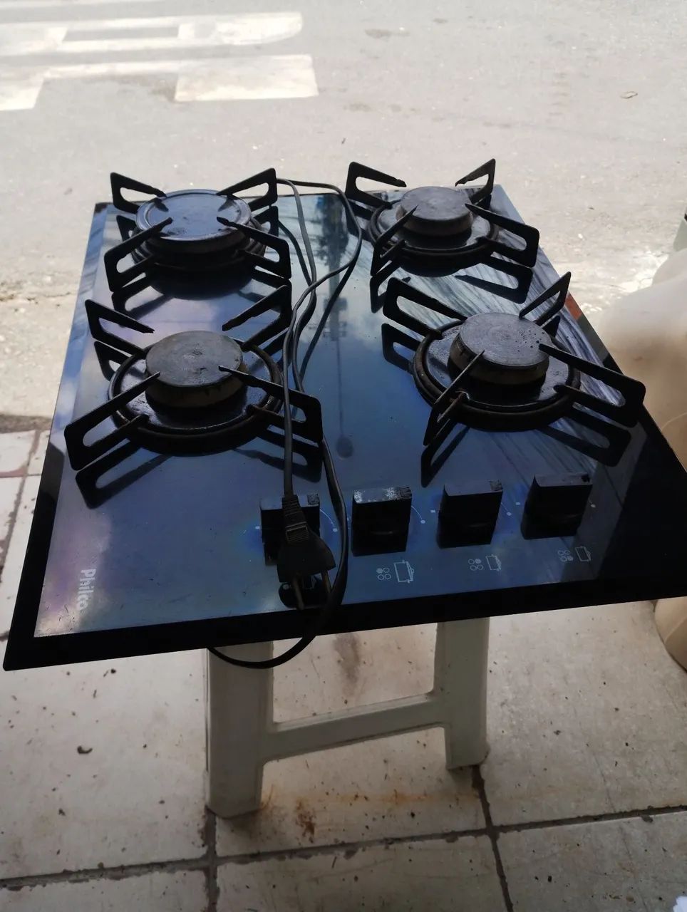 Fogão de mesa de 4 bocas. - Foto 2