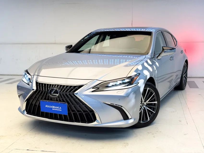 Lexus ES-300H ES300h 2.5 16V Aut. (hybrid) 2025