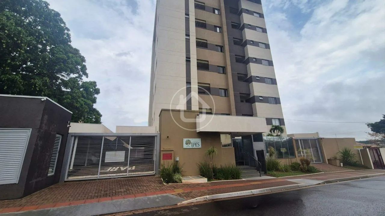 APARTAMENTO 2 DORMITORIOS - MONTE CASTELO
