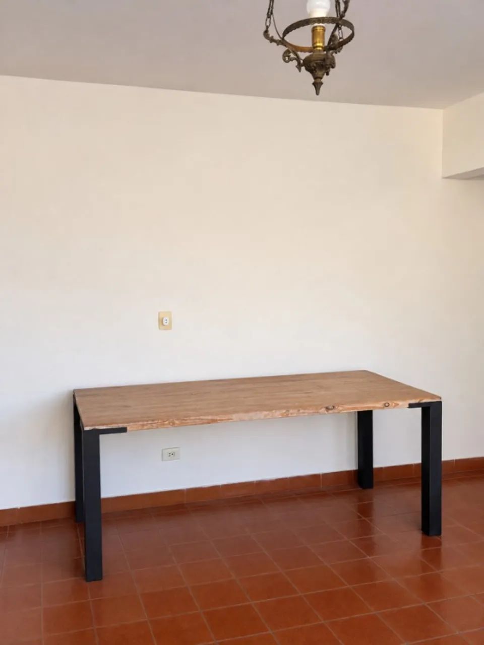 Mesa de jantar Dorne - Madeira e metal grafite - 190 × 90 cm - Foto 2