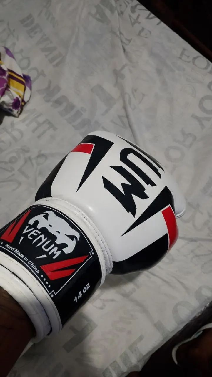 Luvas de Boxe Venum Elite  - Foto 2