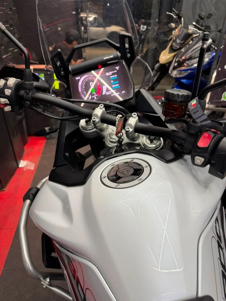 Triumph - Foto 3
