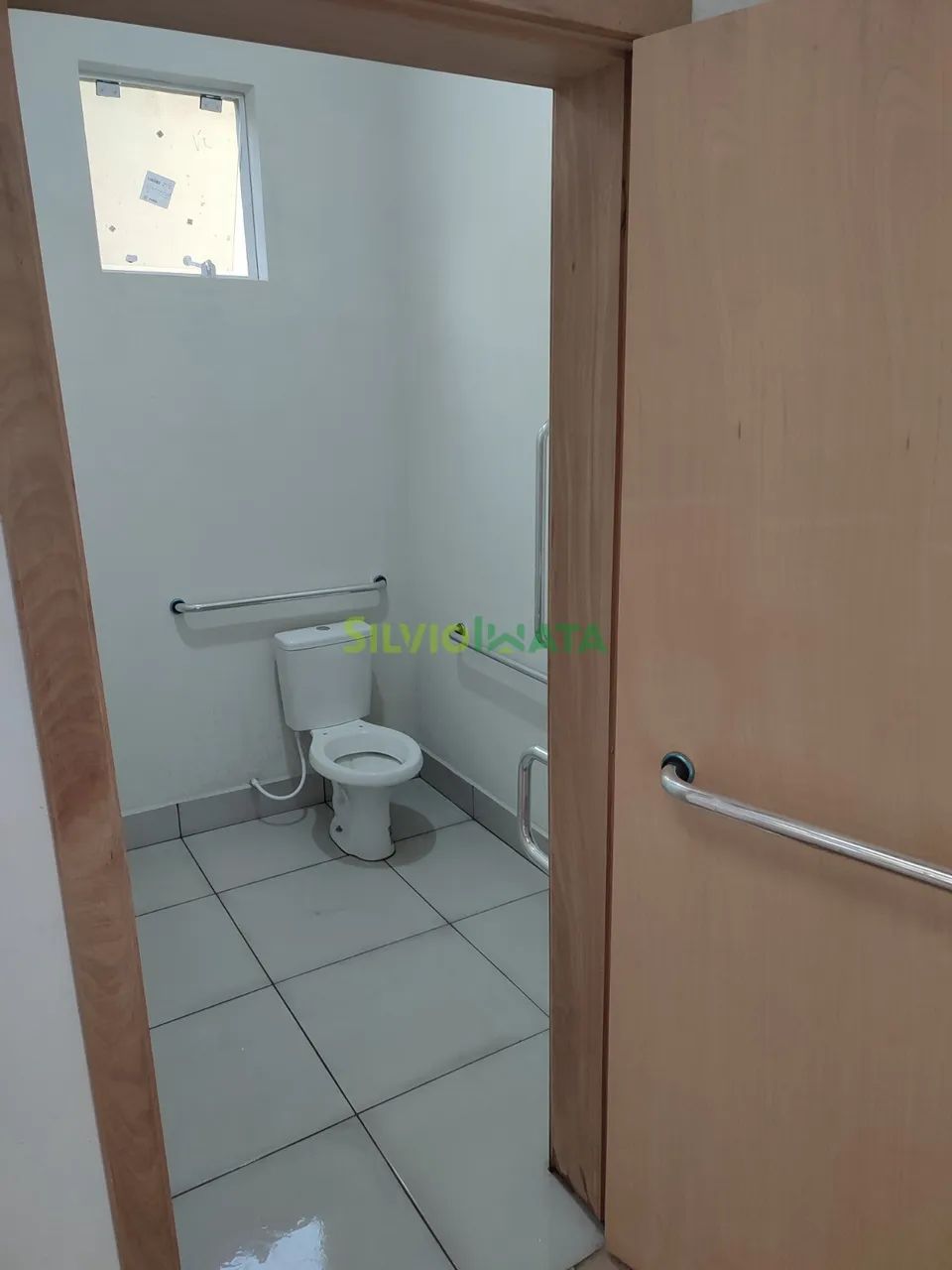EXCELENTE SALÃO COMERCIAL DE 200 M² PARA ALUGAR NO JARDIM SÃO FRANCISCO. - Foto 3
