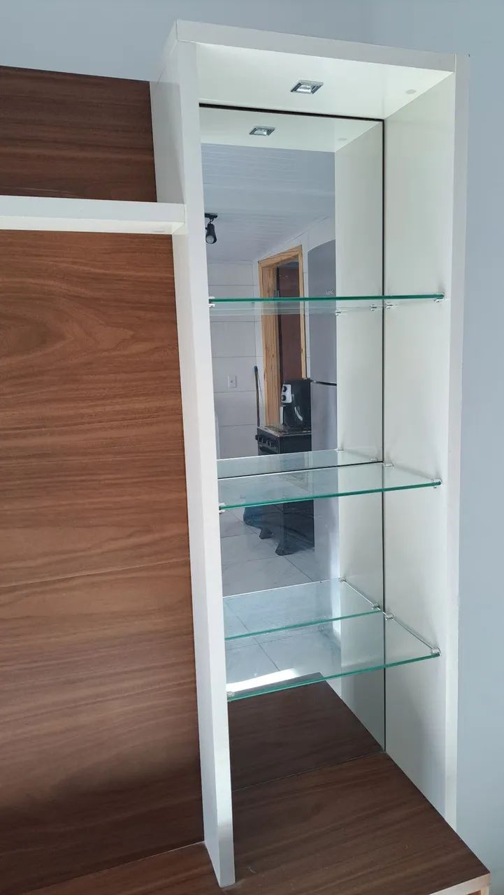 Estante com partelheiras de vidro - Foto 2