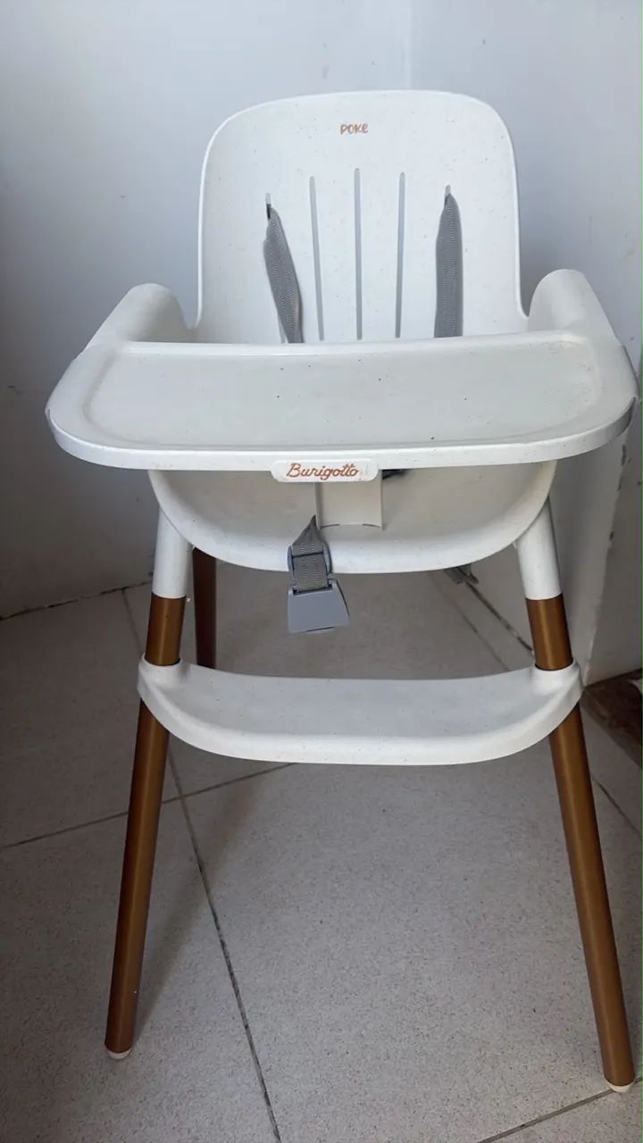 Cadeira de alimentação 