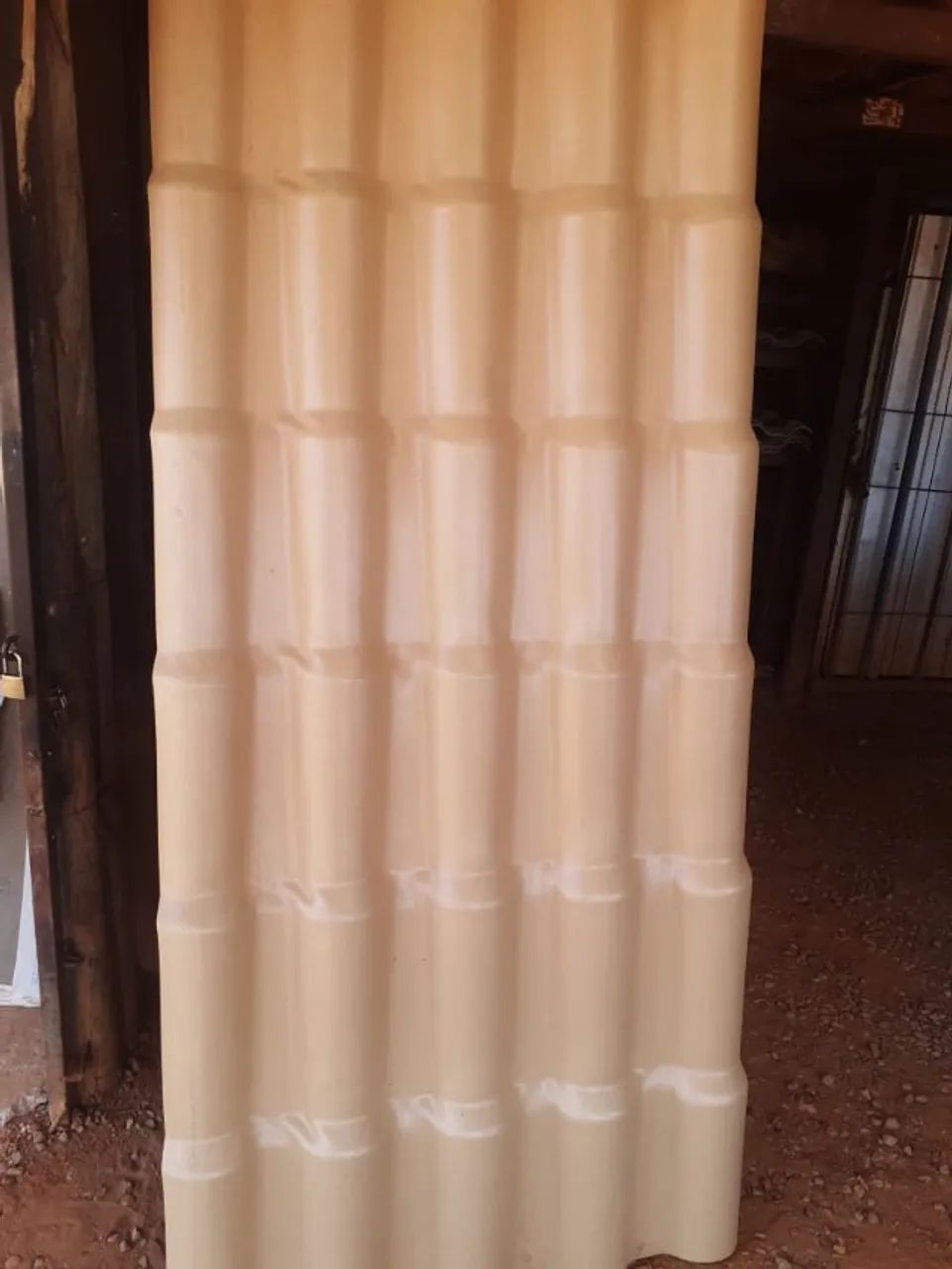 telha pvc modelo colonial cor marfim e concreto 2,30x86 89,90 a vista 