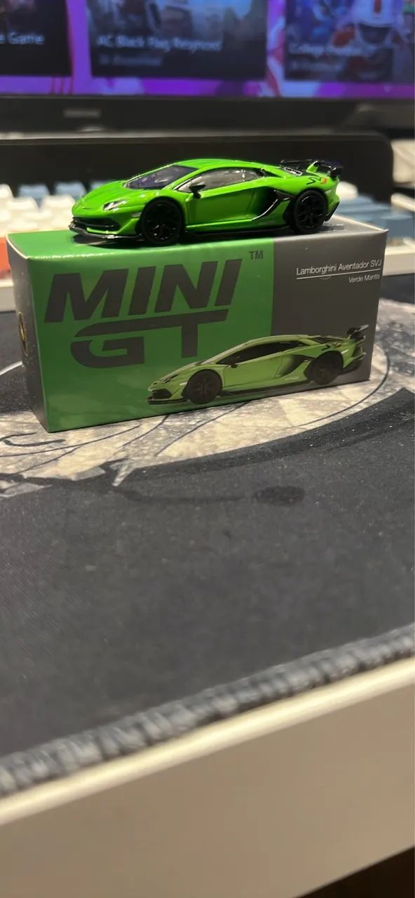 Mini Gt Lamborguini SVJ verde  - Foto 2