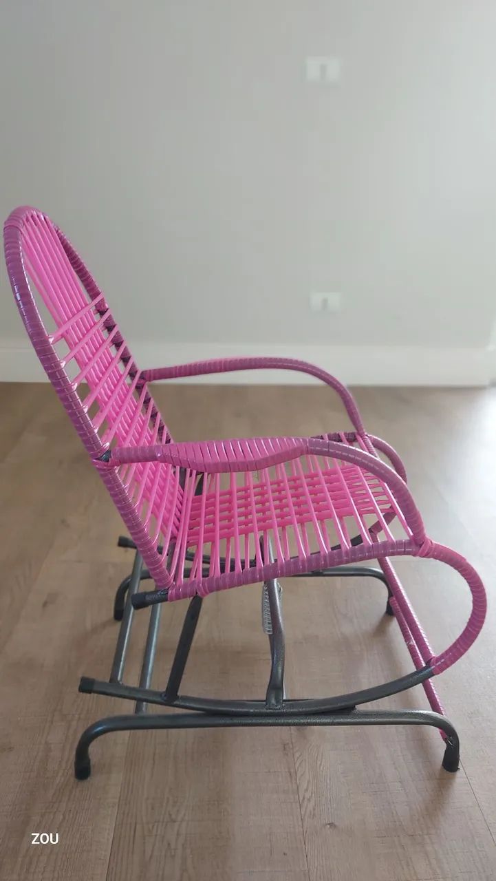 Cadeira de balanço infantil 