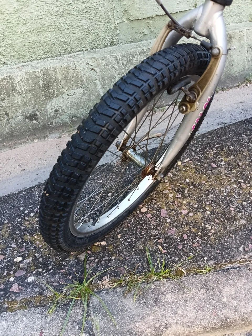 Bicicleta de alumínio aro 20 - Foto 4
