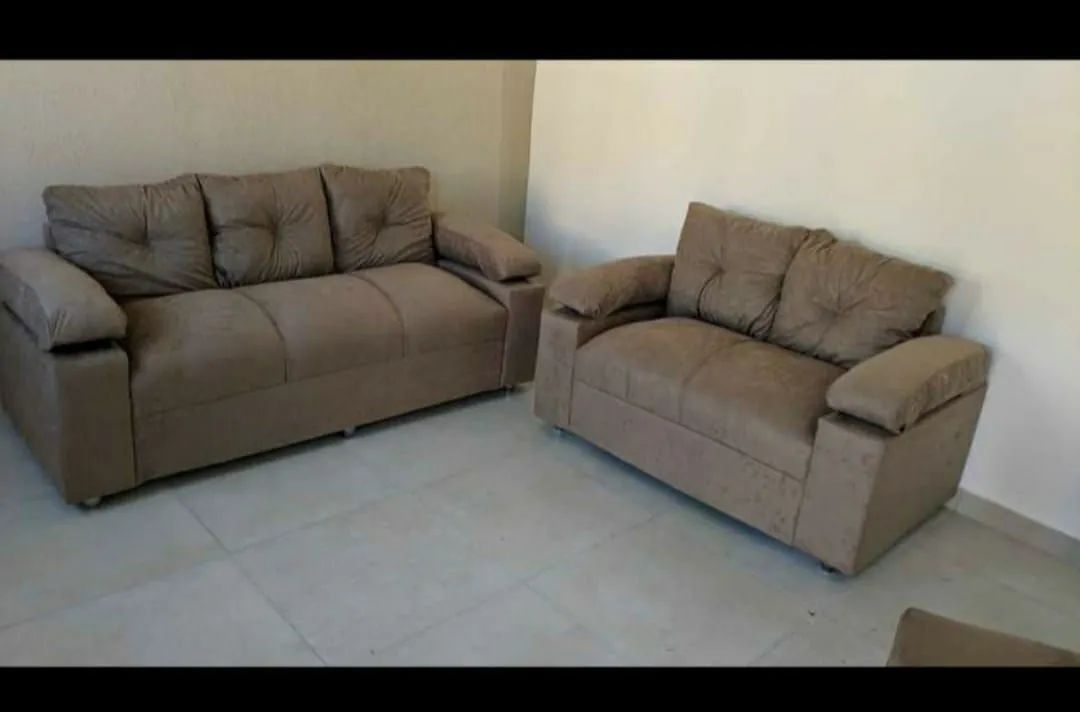 Sofá clássico 2 e 3 lugares com toque atual - 10x no cartão