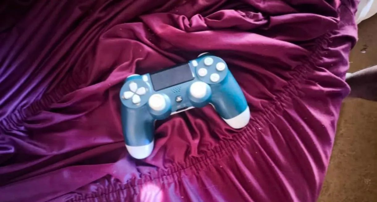 PLAYSTATION 4  - Foto 3