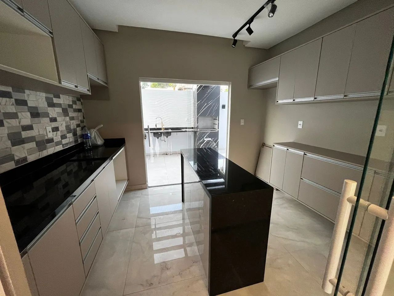 RESERVA MORADA / 4 QTS SENDO 3 SUITES / 10 VAGAS  - Foto 5