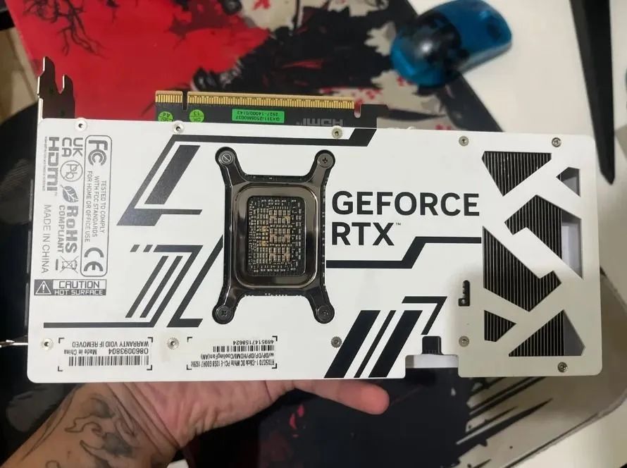 RTX 5070 12GB Galax White (S/ Caixa) - Foto 4