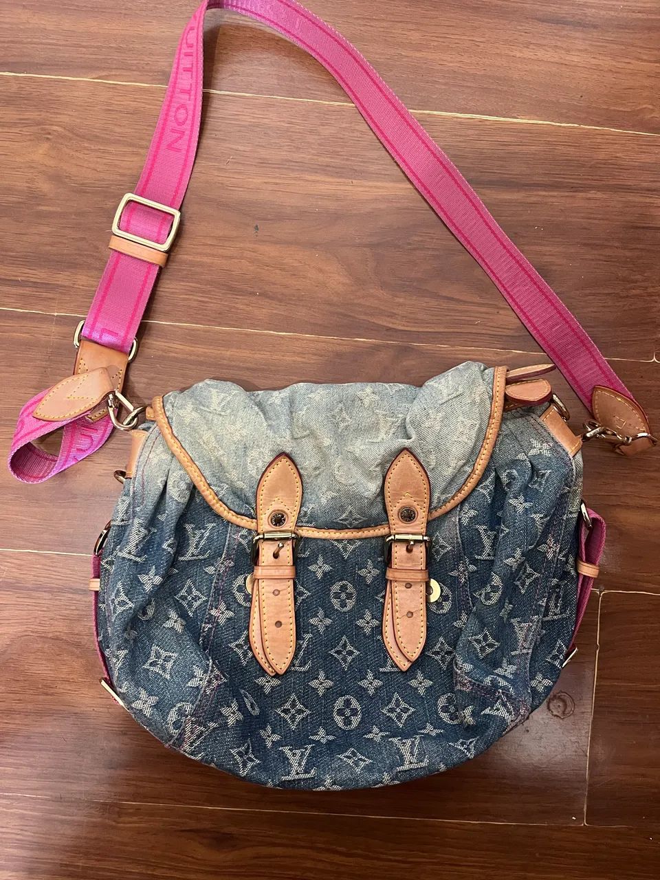 Bolsa Louis Vuitton - Foto 2