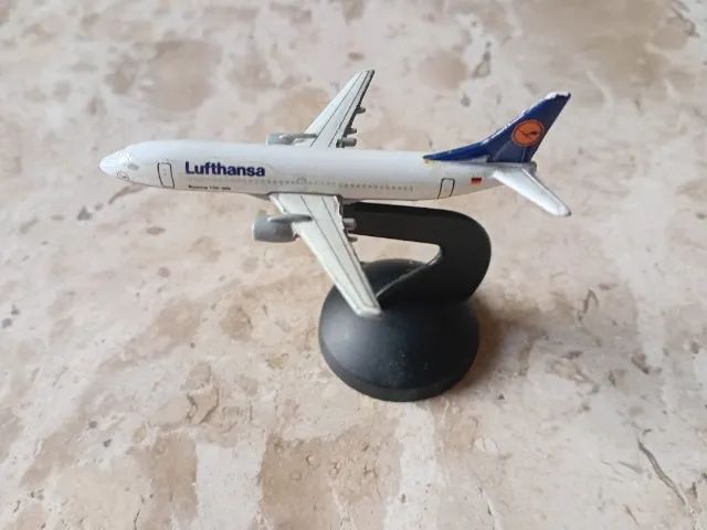 Miniatura Boeing 737 lufthansa