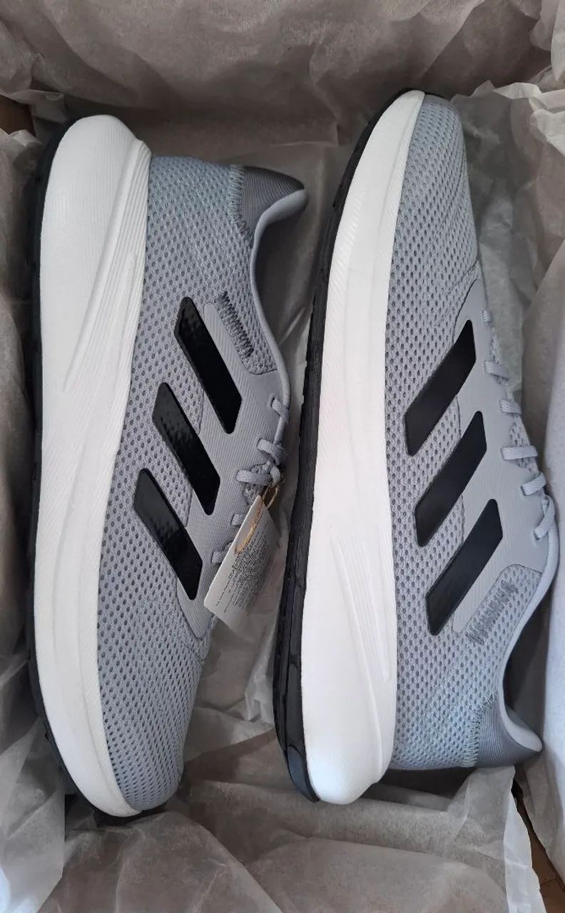 Tênis Adidas 42  - Foto 5