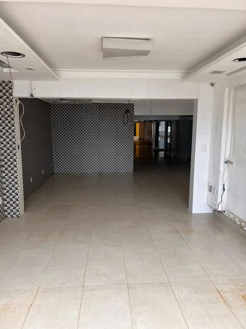 PRÉDIO  COMERCIAL 680m²/ ALMIRANTE TAMANDARÉ  - Foto 3