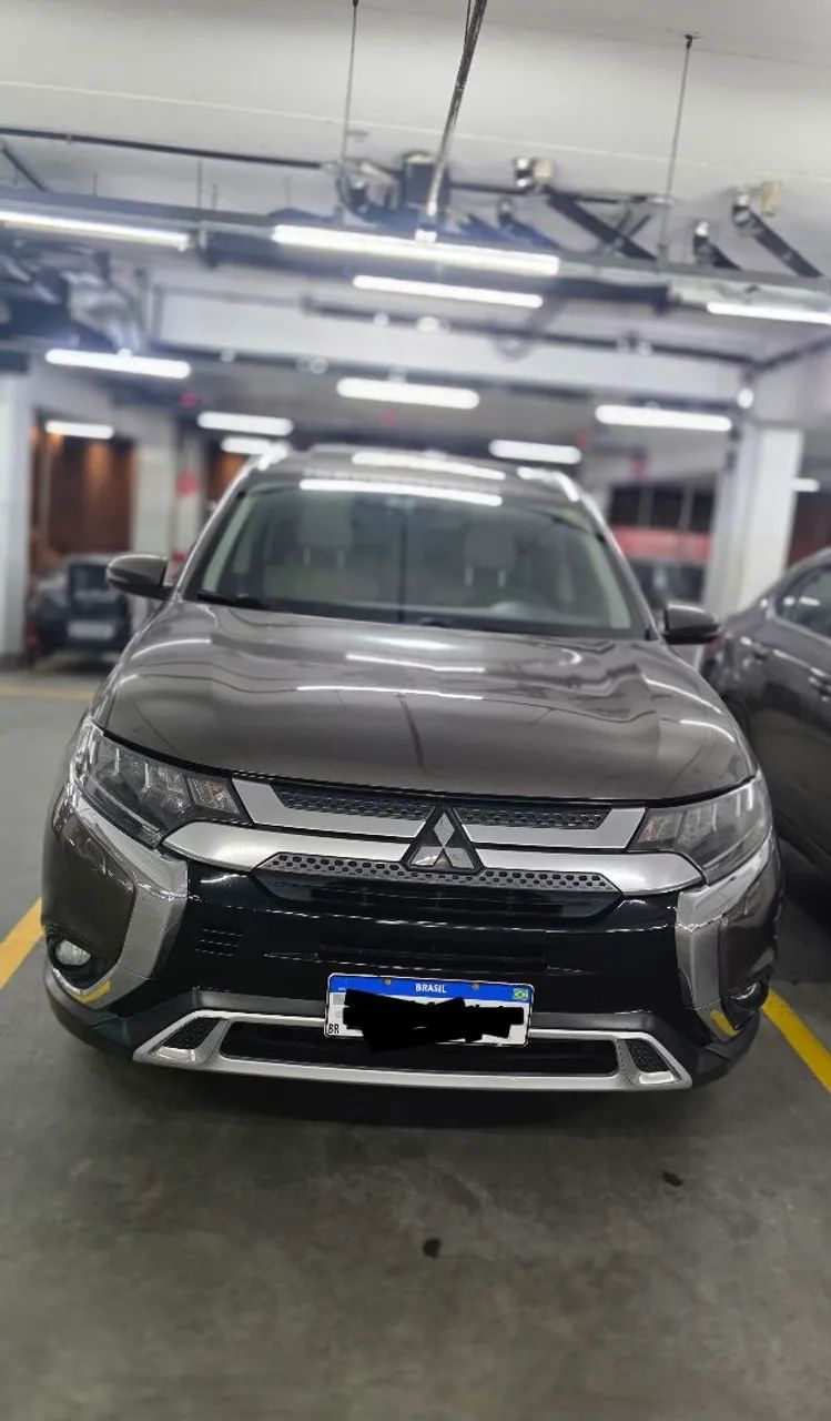 Mitsubishi Outlander OUTLANDER HPE-S 3.0 V6 4x4 5p Aut. 2019
