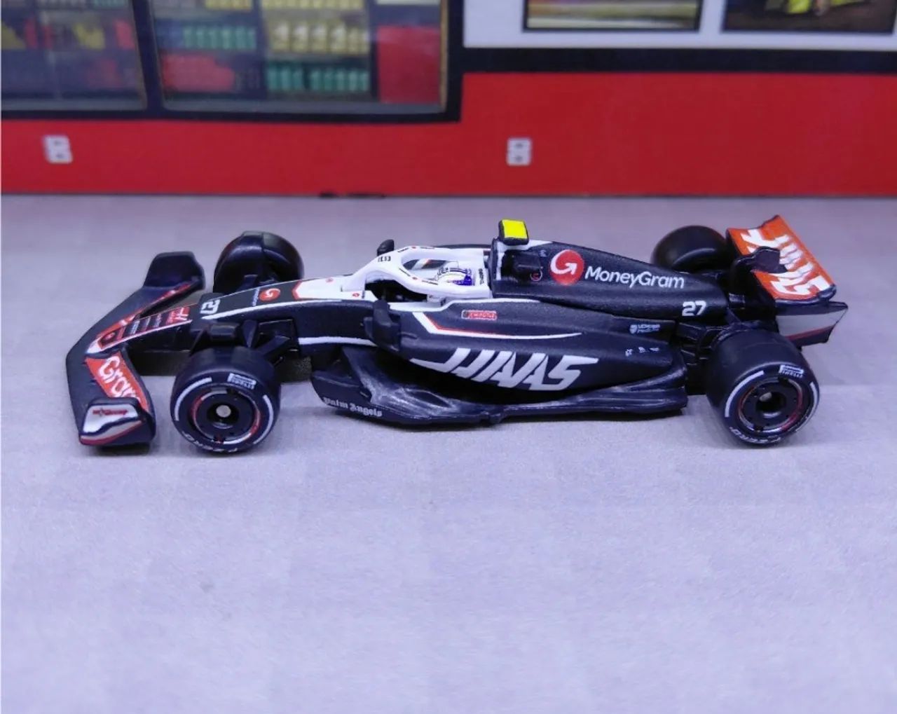 Miniaturas Hot wheels,  F1 2024  - Foto 3
