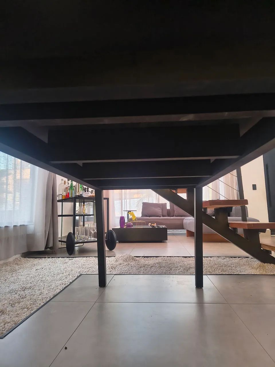 Mesa de jantar em madeira 160 x 90 - Foto 5