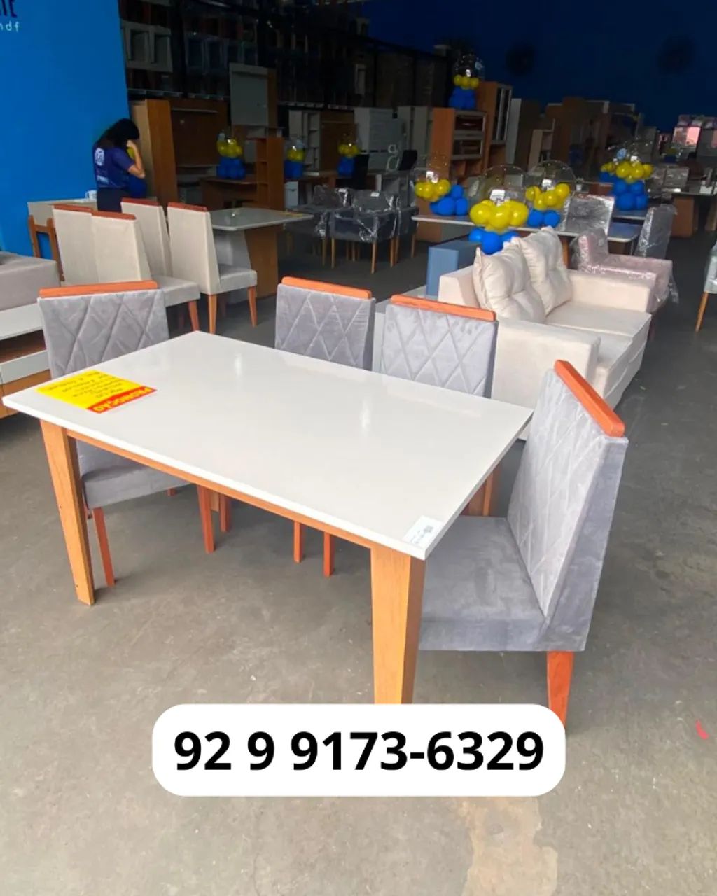 Mesa Miami com 4 Cadeiras - R$ 1.198,92