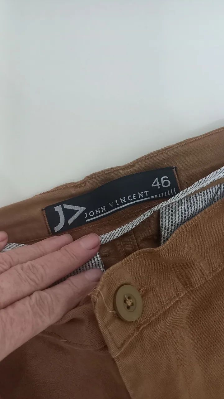 Uma calça  masculina  caramelo  tamanho  46 usada   - Foto 4