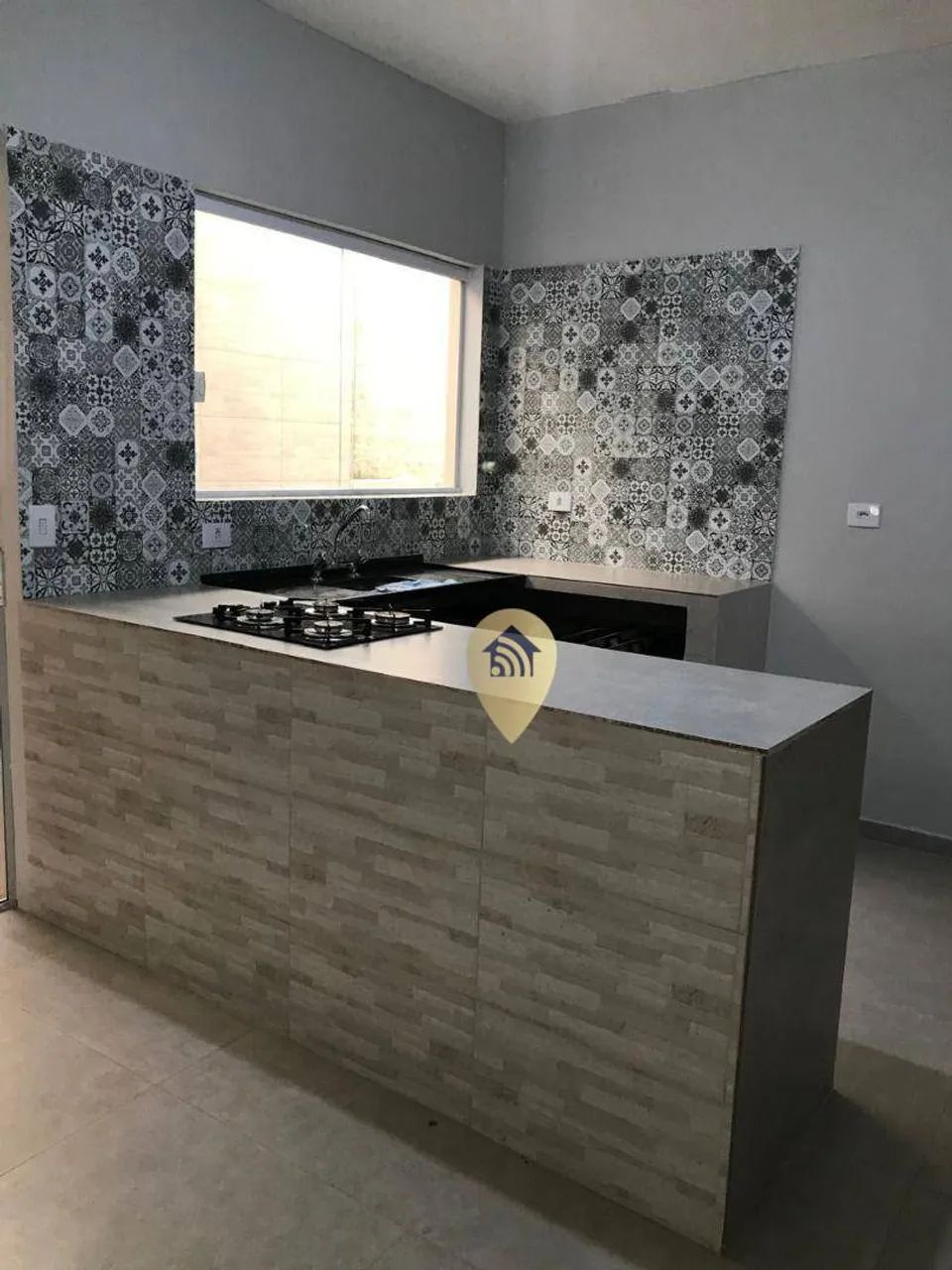 Casa para locação parte térrea.