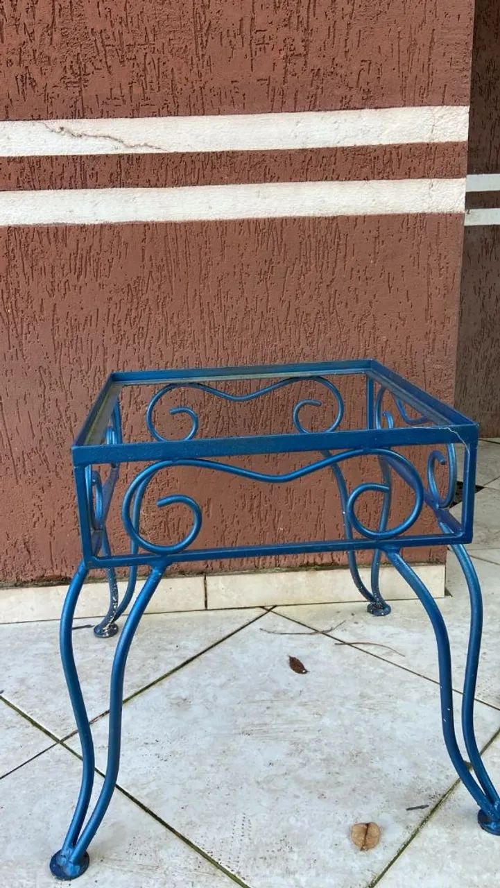 Cadeira e mesa de ferro de Jardim  