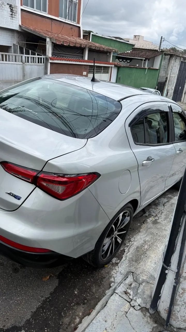 Fiat Cronos Precision 1.8 16V Flex Aut. 2019 - Foto 3