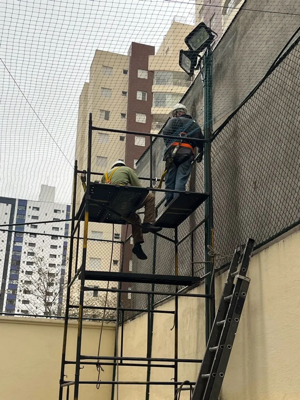 Trabalhamos com impermeabilização pintura é pequena reformas