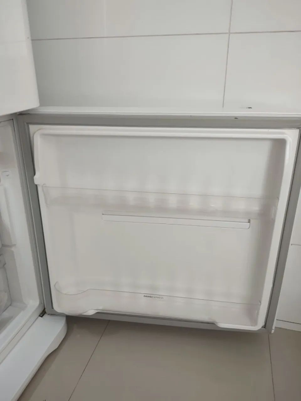 GELADEIRA ELETROLUX 598 L - Foto 2