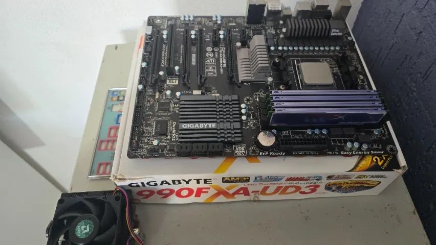 Kit AMD FX-8120 + Gigabyte 990FXA + 32GB RAM HyperX - Foto 3