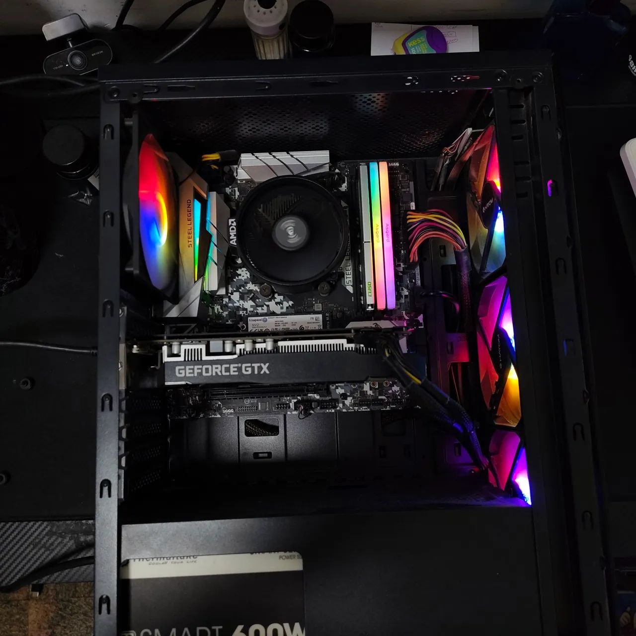 Pc gamer ryzen 5 5600x + 32gb de ram + 2 monitores